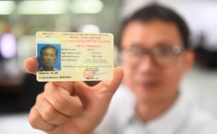 Chi tiết các hạng bằng lái theo dự luật Trật tự an toàn giao thông đường bộ mới nhất- Ảnh 1. Theo Bộ Công an, việc phân hạng giấy phép lái xe vào dự thảo Luật Trật tự, an toàn giao thông đường bộ là cần thiết - Ảnh: TỰ TRUNG