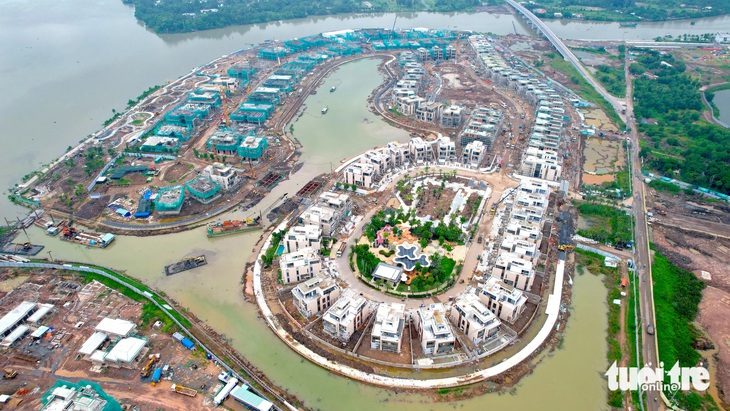 Cận cảnh dự án bất động sản có biệt thự giá lên đến 750 tỉ đồng ở TP.HCM- Ảnh 1. Toàn cảnh dự án bất động sản có giá hàng trăm tỉ đồng mỗi căn - Ảnh: NGỌC HIỂN