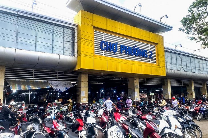 Chợ cho thuê mặt bằng nhưng 'quên' ký hợp đồng - Ảnh 1. Chợ cho thuê mặt bằng nhưng 'quên' ký hợp đồng - Ảnh 2.