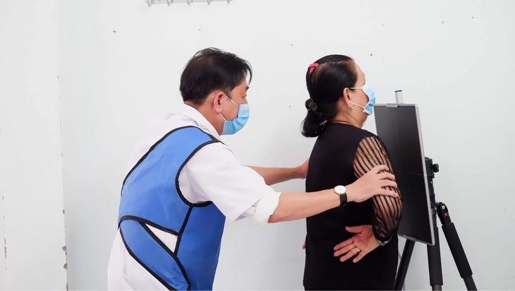 Tầm soát lao bằng cách sử dụng X-quang ngực và xét nghiệm Genexpert sẽ giúp phát hiện vi khuẩn lao - Ảnh: Trung tâm Kiểm soát bệnh tật TP.HCM Tầm soát lao bằng cách sử dụng X-quang ngực và xét nghiệm Genexpert sẽ giúp phát hiện vi khuẩn lao - Ảnh: Trung tâm Kiểm soát bệnh tật TP.HCM