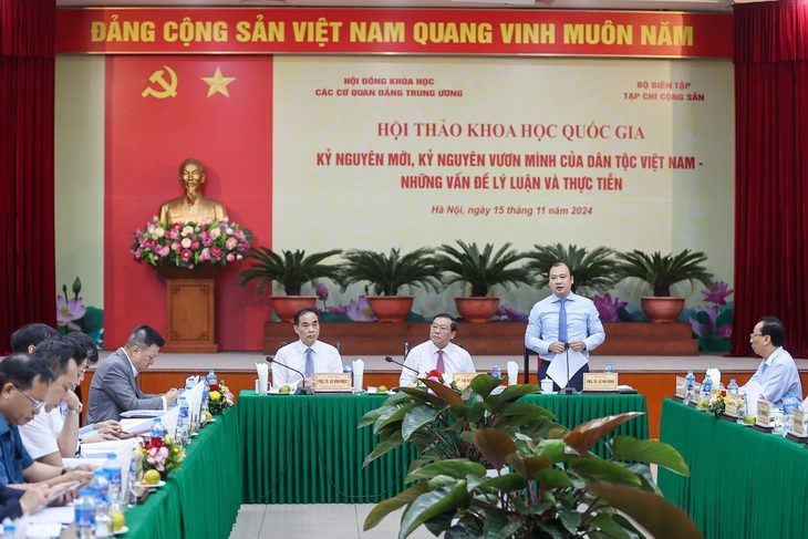 hoi-thao-1731636012334471946905 Cách xây dựng được bộ máy tổ chức tinh gọn, hiệu lực, hiệu quả? - Ảnh 1.