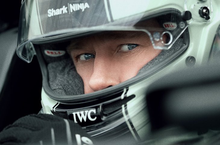 Tài tử Brad Pitt vào vai một cựu tay đua F1. Ảnh: ĐPCC Tài tử Brad Pitt vào vai một cựu tay đua F1 - Ảnh: ĐPCC