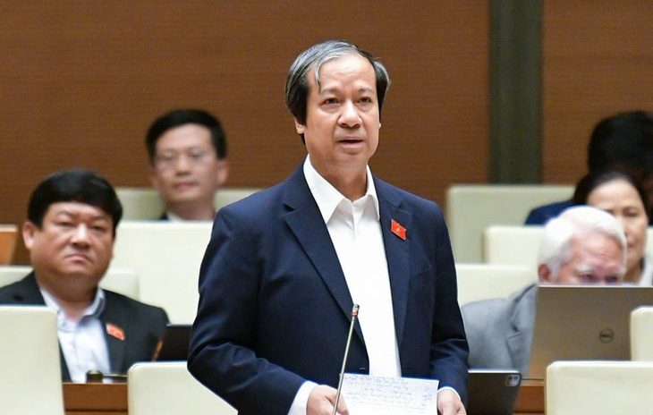 nguyen-kim-son-17307133106881246481628 Bộ trưởng Kim Sơn: Mong chỉ rõ nhóm lợi ích bất hợp pháp về sách giáo khoa để 'bắt mang đi tiếp' - Ảnh 1.