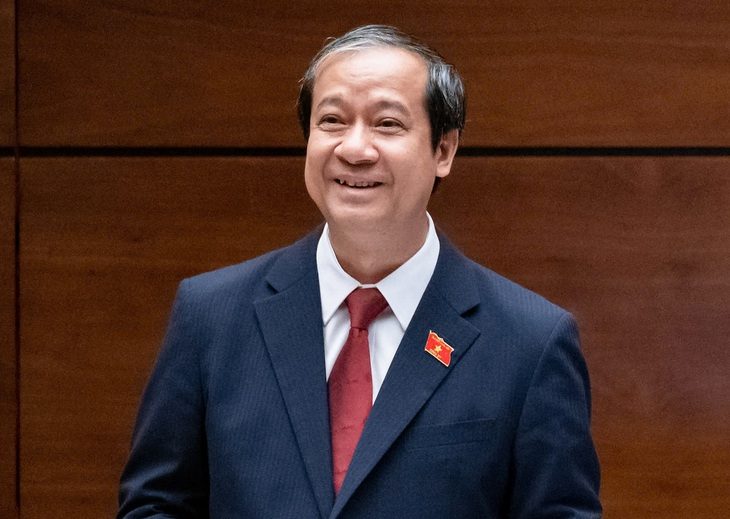 nguyen-kim-son-1732078753232144348711 Bộ trưởng Nguyễn Kim Sơn: Đang chủ trương không cấm dạy thêm - Ảnh 1.