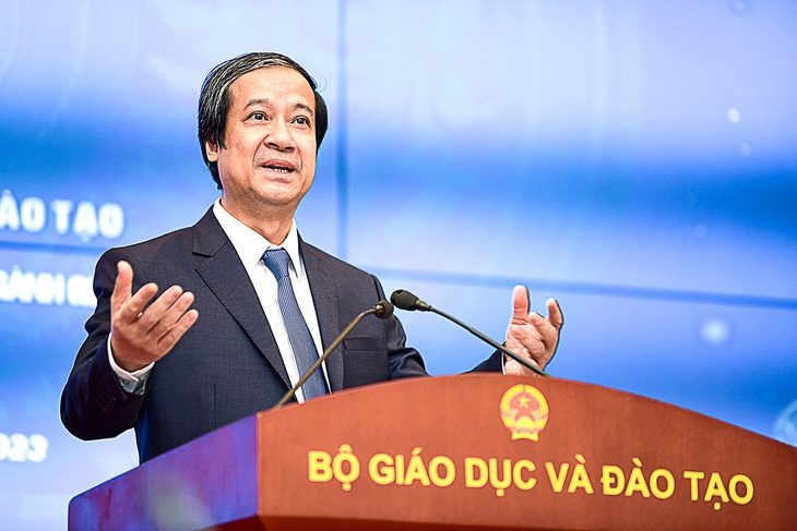 Ngày 15-8, Bộ trưởng Bộ Giáo dục và Đào tạo Nguyễn Kim Sơn gặp gỡ giáo viên trên cả nước để chia sẻ, động viên các nhà giáo - Ảnh: NAM TRẦN Ngày 15-8, Bộ trưởng Bộ Giáo dục và Đào tạo Nguyễn Kim Sơn gặp gỡ giáo viên trên cả nước để chia sẻ, động viên các nhà giáo - Ảnh: NAM TRẦN