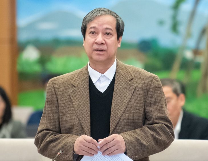 nguyen-kim-son1-1738900269755968539774 Bộ trưởng Nguyễn Kim Sơn: 'Nếu giao ngành quản lý viên chức tổng thể như quân đội sẽ làm tốt' - Ảnh 1.
