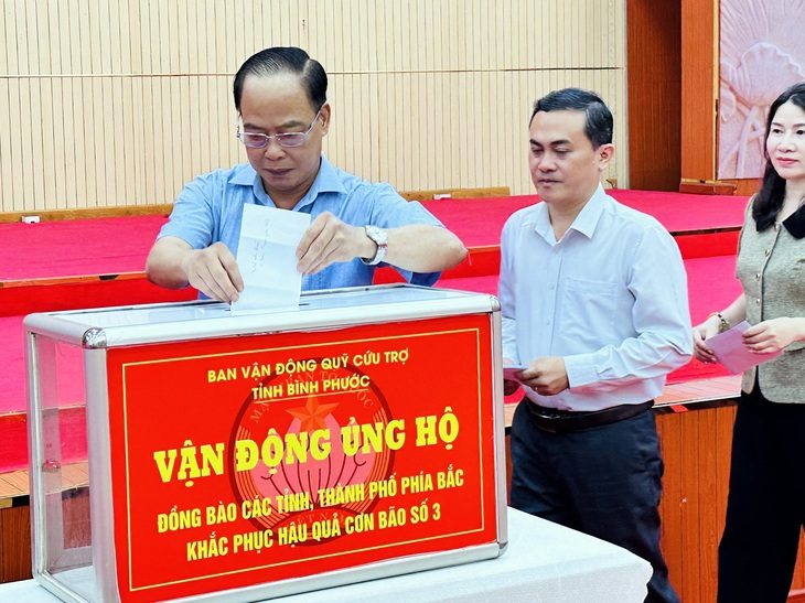 quyen-gop-bao-so-3-17264812714872004031978 Bình Phước công bố 129 trang sao kê ủng hộ đồng bào miền Bắc - Ảnh 1.