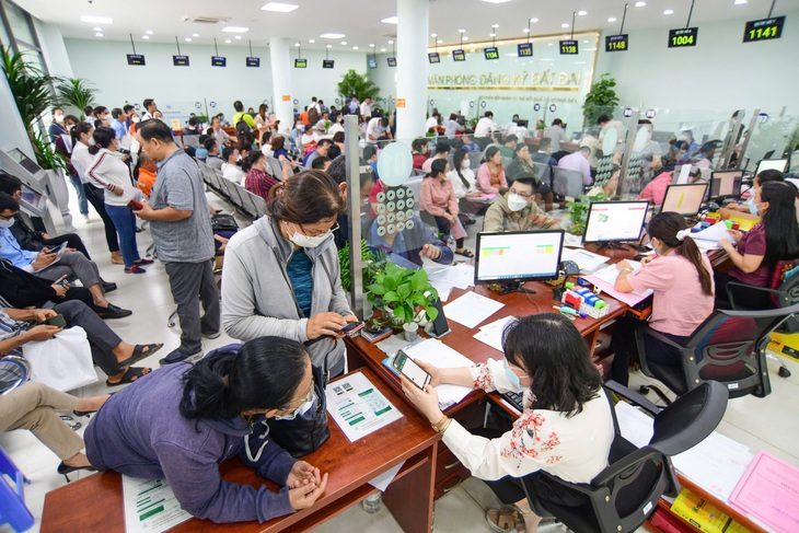Bộ Nội vụ đề xuất xây dựng cơ chế sát hạch thường xuyên sàng lọc đội ngũ cán bộ, công chức - Ảnh 1. Bộ Nội vụ đề xuất xây dựng cơ chế sát hạch thường xuyên sàng lọc đội ngũ cán bộ, công chức - Ảnh 1.