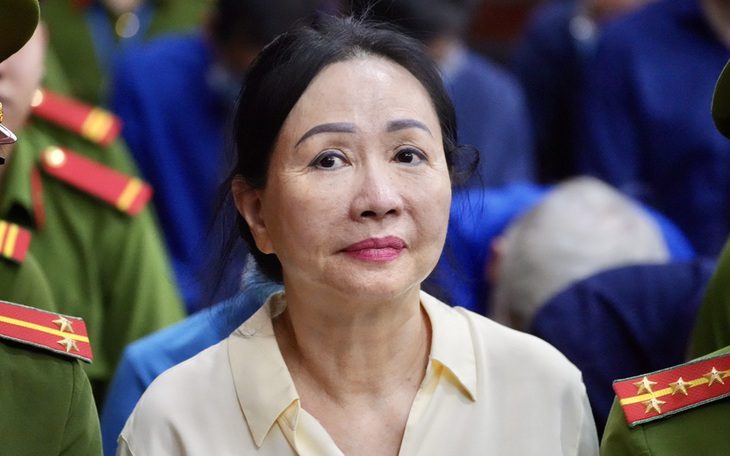 truong-my-lan-1711862613623637646364-0-0-800-1280-crop-17230197231051555206349-1727964489788131368727 Bà Trương Mỹ Lan đòi 2.500 tỉ đồng, Novaland nói 'không có căn cứ' - Ảnh 1.