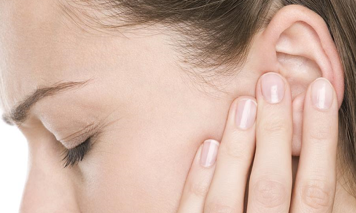Các bác sĩ khuyến cáo ù tai có thể do bệnh lý - Ảnh minh họa Các bác sĩ khuyến cáo ù tai có thể do bệnh lý - Ảnh minh họa