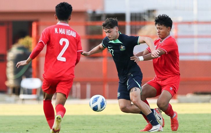 U19 Việt Nam thi đấu nhạt nhòa tại Giải U19 Đông Nam Á 2024 - Ảnh: VFF Bóng đá trẻ Việt Nam: Tụt dốc không phanh- Ảnh 1.
