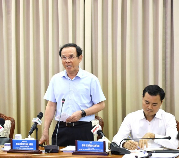 z5886029653437f08edf24bde20d9beeda9e74524710e7-1727781283821118407136 Bí thư Nguyễn Văn Nên: 'Tôi sẽ như ChatGPT, có khó khăn nửa đêm báo cáo cũng được' - Ảnh 1.